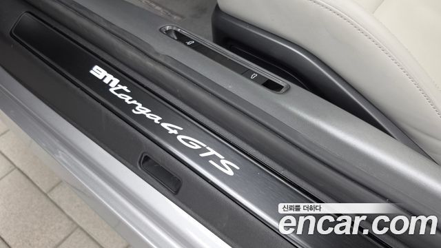 Porsche 911 (992) Targa 4 GTS 2024 — фото 35