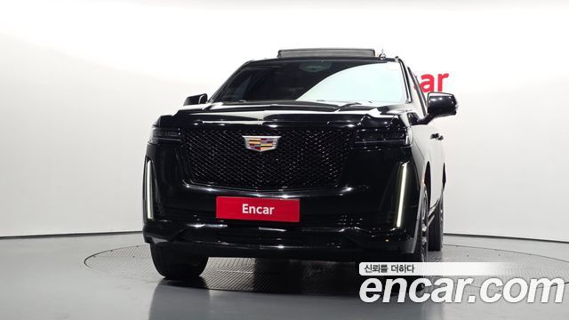 Cadillac Escalade (V) 6.2 Sports Platinum 2022 — фото 3
