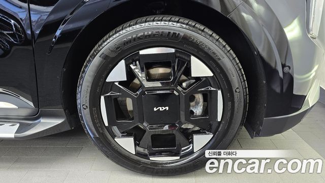 Kia Carnival (IV) HEV 4-Seater Hi Limousine Signature 2025 — фото 5