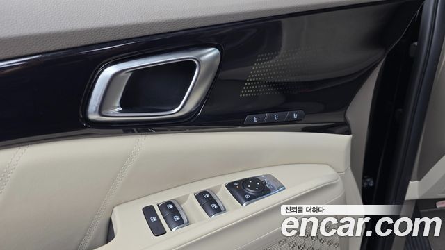 Kia Carnival (IV) HEV 4-Seater Hi Limousine Signature 2025 — фото 19
