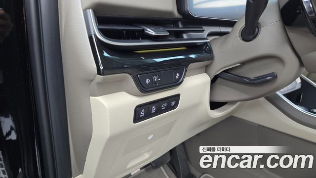 Kia Carnival (IV) HEV 4-Seater Hi Limousine Signature 2025 — фото 37