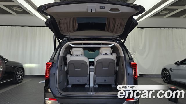 Kia Carnival (IV) HEV 4-Seater Hi Limousine Signature 2025 — фото 46