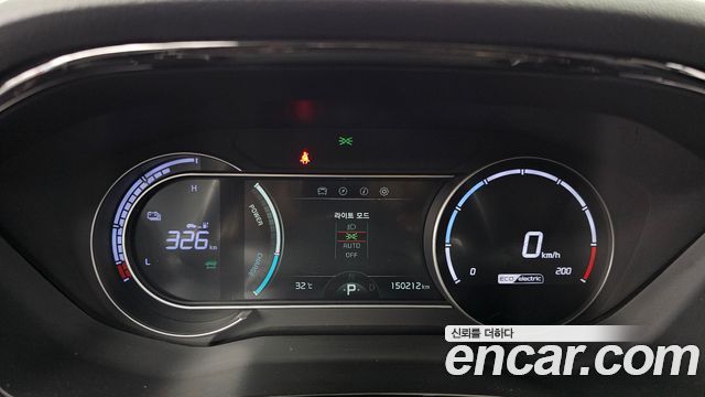 Kia Niro Plus Air 2023 — фото 8