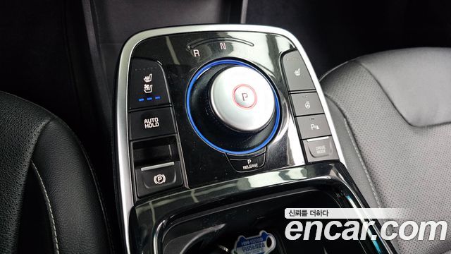 Kia Niro Plus Air 2023 — фото 9