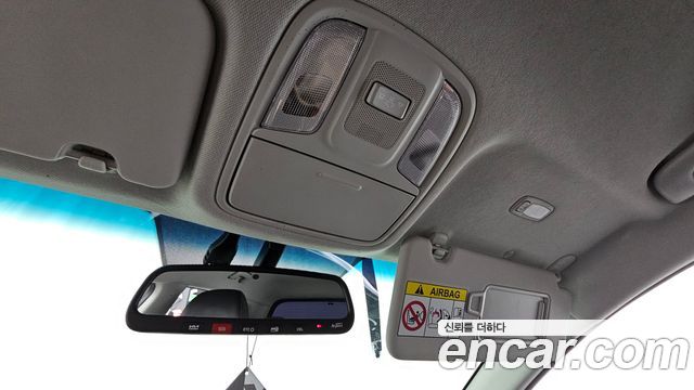 Kia Niro Plus Air 2023 — фото 17