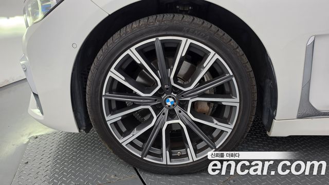 BMW 7 Series (G11) 730d xDrive M Sport 2021 — фото 5