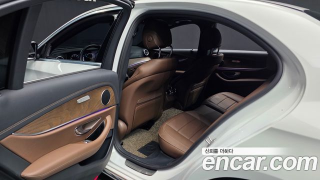 Mercedes-Benz E-Class (W213) E250 Exclusive 2021 — фото 26