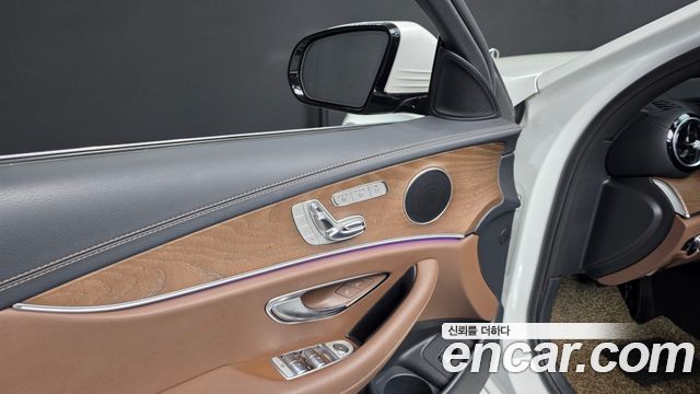 Mercedes-Benz E-Class (W213) E250 Exclusive 2021 — фото 27
