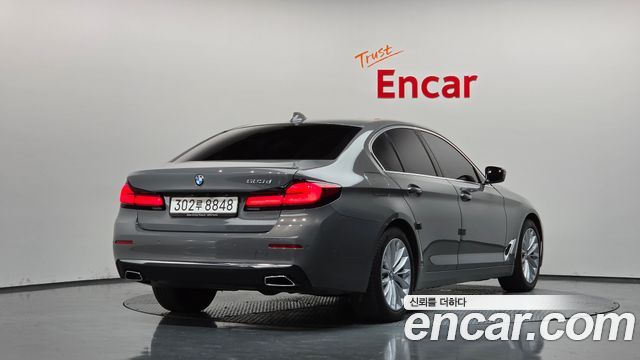 BMW 5 Series (G30) 523d Luxury 2022 — фото 2