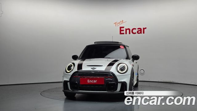 MINI Cooper S JCW Launch Pack Third Generation 2023 — фото 3