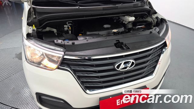 Hyundai Grand Starex Van 3-Seater Smart 2021 — фото 6