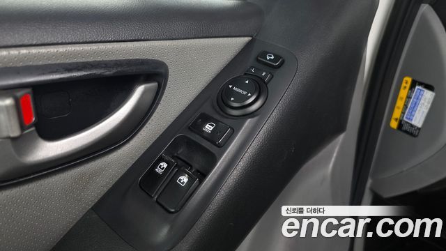 Hyundai Grand Starex Van 3-Seater Smart 2021 — фото 29