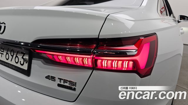 Audi A6 (C8) 45 TFSI Quattro 2020 — фото 29