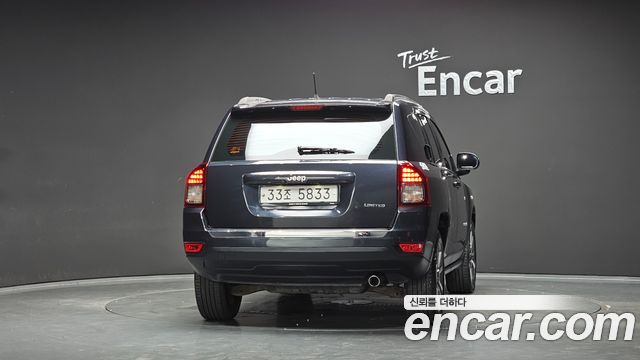 Jeep Compass 2.4 Limited 1st 2015 — фото 4