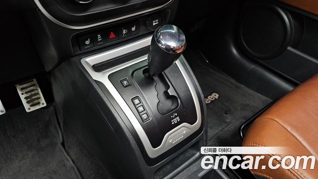 Jeep Compass 2.4 Limited 1st 2015 — фото 9