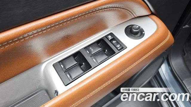 Jeep Compass 2.4 Limited 1st 2015 — фото 17