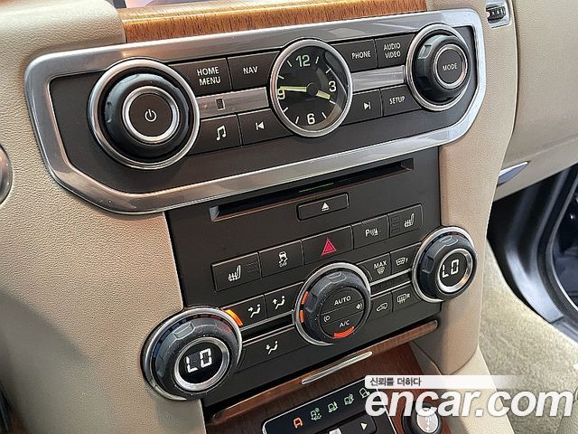 Land Rover Discovery 4 3.0 SDV6 SE 2015 — фото 20