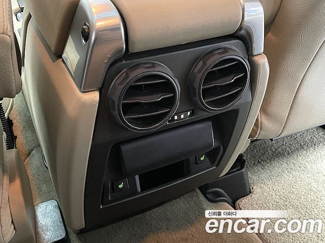 Land Rover Discovery 4 3.0 SDV6 SE 2015 — фото 22