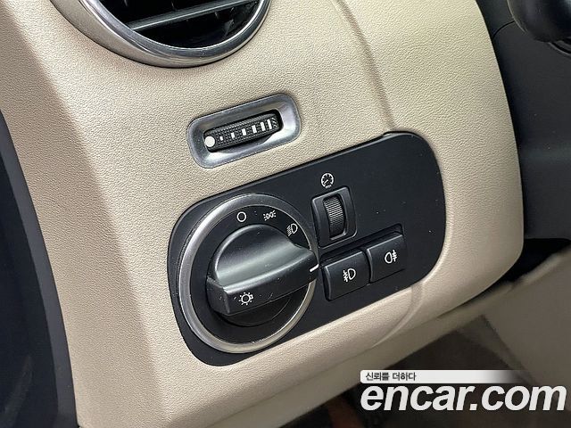 Land Rover Discovery 4 3.0 SDV6 SE 2015 — фото 23