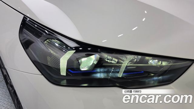 BMW 5 Series (G60) 550e xDrive M Sport Pro 2025 — фото 28