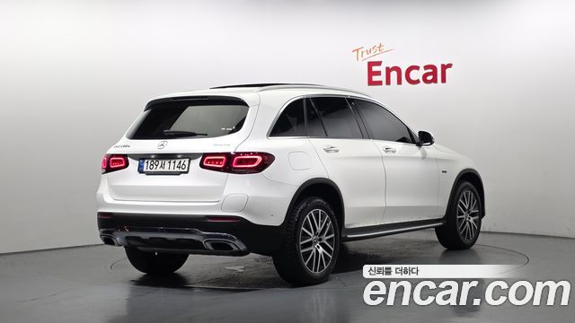 Mercedes-Benz GLC-Class (X253) GLC300e 4MATIC 2021 — фото 2
