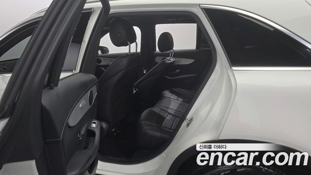 Mercedes-Benz GLC-Class (X253) GLC300e 4MATIC 2021 — фото 11