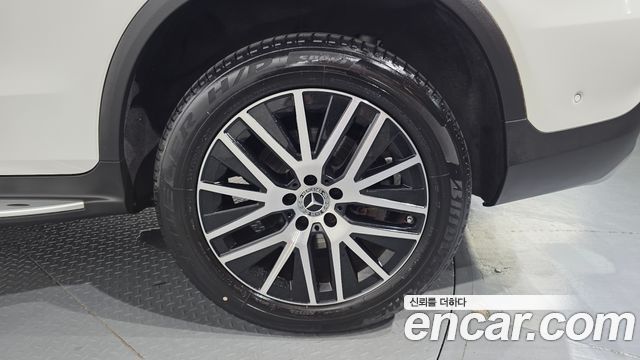 Mercedes-Benz GLC-Class (X253) GLC300e 4MATIC 2021 — фото 21