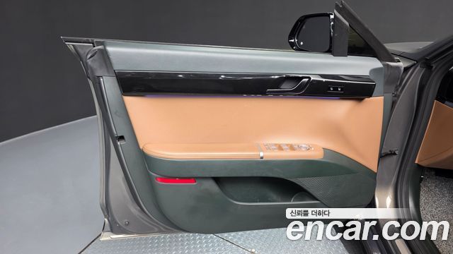 Hyundai Grandeur Hybrid (GN7) Exclusive 2023 — фото 30