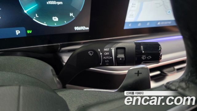 Hyundai Grandeur Hybrid (GN7) Exclusive 2023 — фото 36