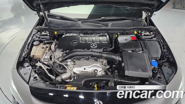 Mercedes-Benz A-Class (W177) A220 Hatchback 2022 — фото 6