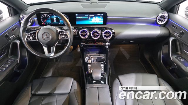 Mercedes-Benz A-Class (W177) A220 Hatchback 2022 — фото 7