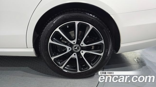 Mercedes-Benz E-Class (W213) E250 Avantgarde 2020 — фото 21