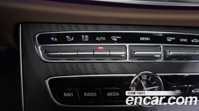 Mercedes-Benz E-Class (W213) E250 Avantgarde 2020 — фото 29