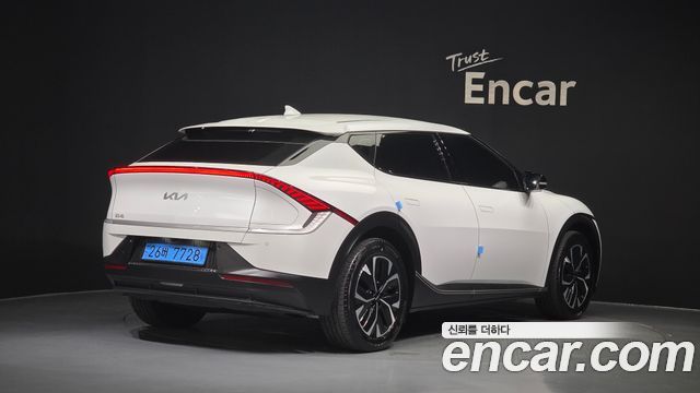 Kia EV6 Long Range Light 2024 — фото 2