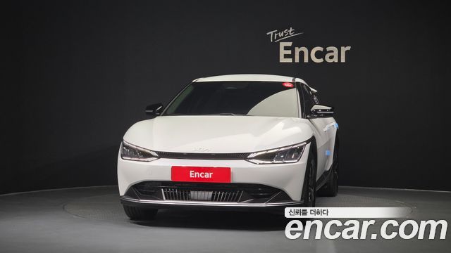 Kia EV6 Long Range Light 2024 — фото 3