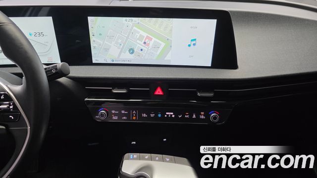 Kia EV6 Long Range Light 2024 — фото 12