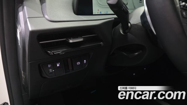 Kia EV6 Long Range Light 2024 — фото 20