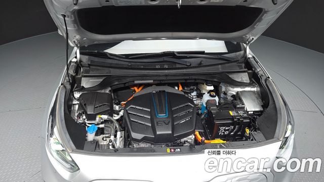 Kia Niro Plus Air 2023 — фото 6