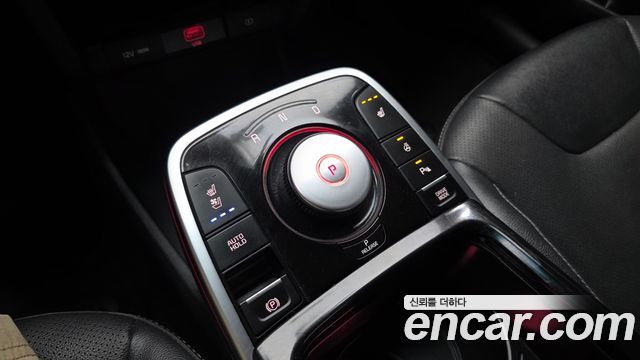 Kia Niro Plus Air 2023 — фото 9
