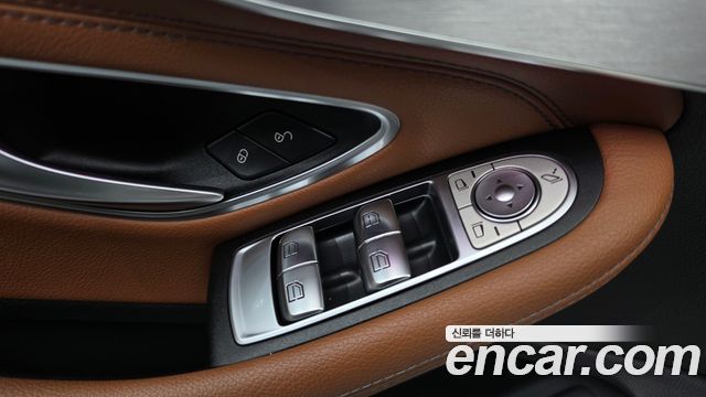 Mercedes-Benz C-Class (W205) C200 Cabriolet 2019 — фото 20