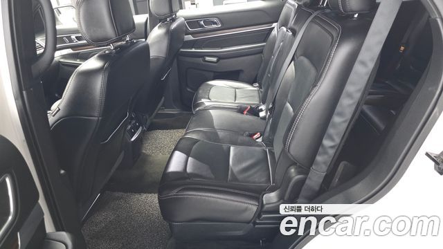 Ford Explorer 2.3 Limited 4WD 5th 2017 — фото 12