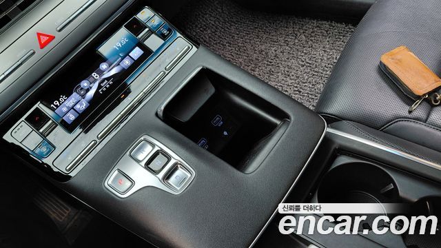 Hyundai Grandeur Hybrid (IG) Premium 2023 — фото 9