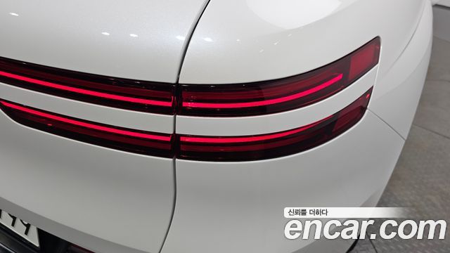Genesis GV70 2.5T Gasoline 2WD 2024 — фото 29