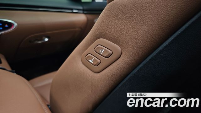 Genesis GV70 2.5T Gasoline 2WD 2024 — фото 39