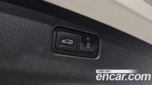 Genesis GV70 2.5T Gasoline 2WD 2024 — фото 40