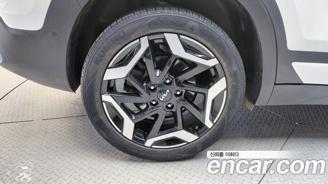 Kia Seltos Gasoline 2.0 2WD Signature 2023 — фото 5