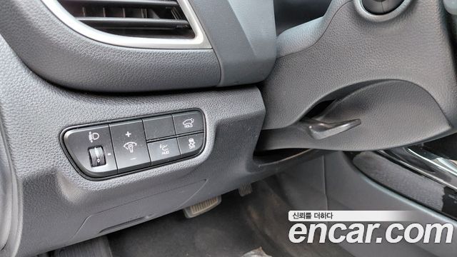 Kia Seltos Gasoline 2.0 2WD Signature 2023 — фото 20