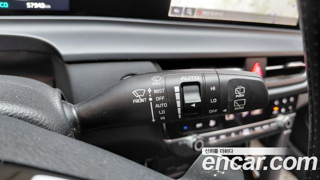 Kia Seltos Gasoline 2.0 2WD Signature 2023 — фото 27