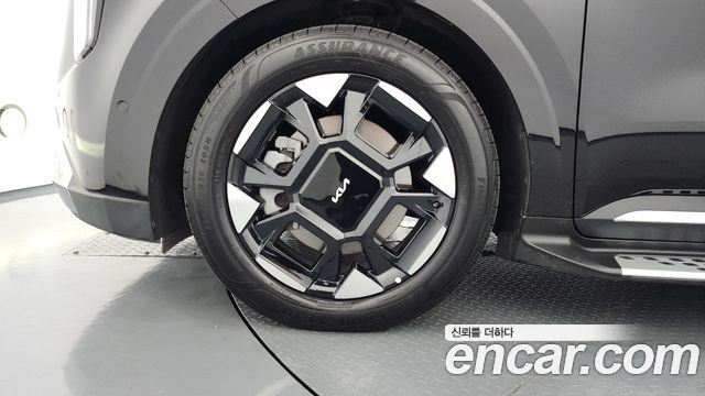 Kia Carnival (IV) Gasoline 9-Seater Hi Limousine (7-seater Limousine(Special vehicle) 2025 — фото 5