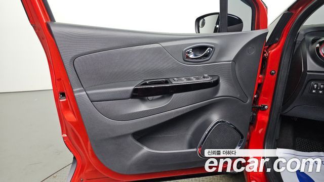 Renault Korea QM3 RE Signature 2015 — фото 24
